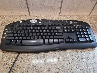 eMachines, Model 9021, Full Standard Desktop PC Wired Black Keyboard - Image 1 of 4