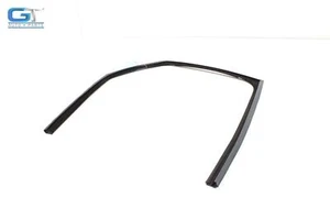 2017-23 LAND ROVER DISCOVERY REAR RIGHT DOOR RUN CHANNEL WEATHERSTRIP SEAL OEM - Picture 1 of 6