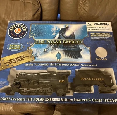 LIONEL 7-11022 POLAR EXPRESS PASSENGER TRAIN SET G GAUGE - Image 1 of 4