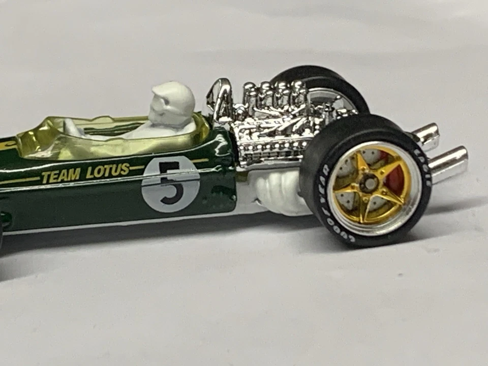 Coche Indy Lotus Tyoe 49 verde 67 Hot Wheels sin usar, en caja con ruedas de aleación pilotos/frenos reales Foto 1 de 4