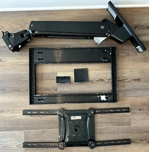 OmniMount Play70DS Multi-Directional Arm/Action Mount for 30"-60" TVs/Displays - Picture 1 of 18