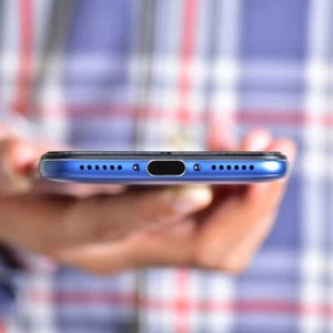 Dust-proof Plug Headphone Plugs for Cell Phones Charging Port Protector - Zdjęcie 1 z 12