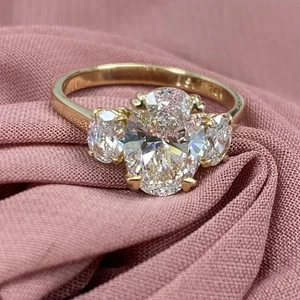 4.00Ct Oval-Cut VS1 Lab Grown Diamond Three Stone Wedding Ring 14k Yellow Gold - Picture 1 of 4