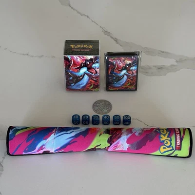 Alfombra de juego Mega Charizard UPC + ¡Más! ¡¡Accesorios UPC Phantasmal Flames!! POKÉMON Foto 1 de 4