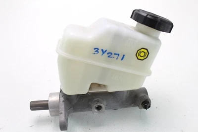 2009-2012 HYUNDAI GENESIS 4.6L BRAKE MASTER CYLINDER OEM - Image 1 of 4