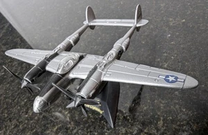 Maisto P-38 Lightning Nice - Picture 1 of 3