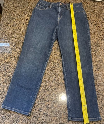 Gloria Vanderbilt Amanda 直筒蓝色牛仔裤 5 口袋女式 12 码短款 — 第 1/4 张图片