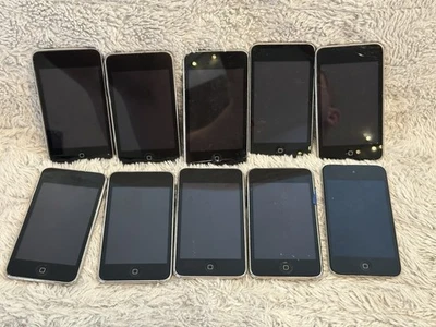 Lot of 10 Apple iPod Touch 2nd Gen 8GB A1288  For Parts - 8 Turn On - Image 1 of 4