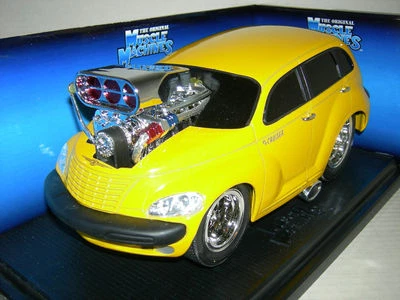 2000 P T CRUISER BRITE  YELLOW  MUSCLE MACHINE 1:18 - Image 1 of 3