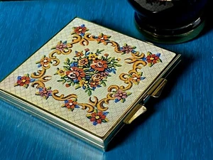 Vintage Vanities Pocket Magnifying Mirror - Floral Gold Metal - Picture 1 of 9