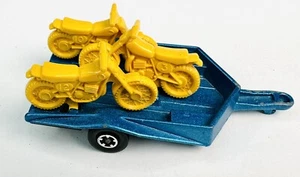 Vintage 1979 Matchbox Superfast Motor-Cycle Blue Trailer w/3 Yellow Bikes - Picture 1 of 6