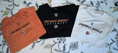 Team Issued Vintage Cincinnati Bengals Reebok Player Practice Shirts - Image 1 of 4