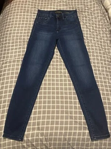 Guess Women’s Size 25 1981 Skinny Dark Wash Jeans - Picture 1 of 7