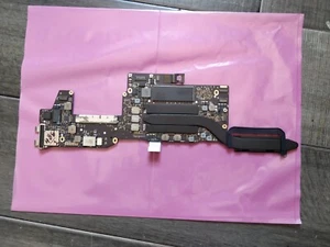 Placa lógica Apple Macbook Pro 13 pulgadas, A1708, 2016-2017, i5 2,3 GHz, 16 GB - Imagen 1 de 3