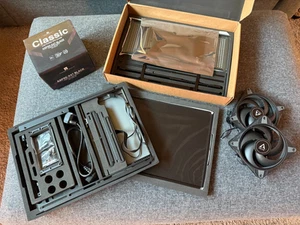NCASE Formd T1 / PCIe Riser et panneaux latéraux en aluminium - Gunmetal + accessoires - Photo 1/1