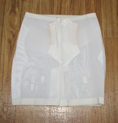 Cinto de calcinha vintage Sears marfim creme perna longa com 4 ligas - GG (31-32) - Imagem 1 de 4