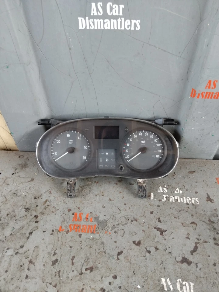 Mostradores velocímetro Renault Traffic 2006 peça nº. P8200390136 - L32 #1 - Imagem 1 de 4