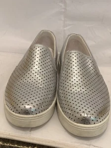 PRADA FLAT SILVER METALIC SLIP ON SHOES LOGO SZ 40 EXCELLENT - Picture 1 of 5