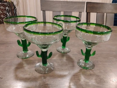 Lote de 4 bebidas Margarita de vidrio soplado a mano con borde verde tallo de cactus de MÉXICO  Foto 1 de 4