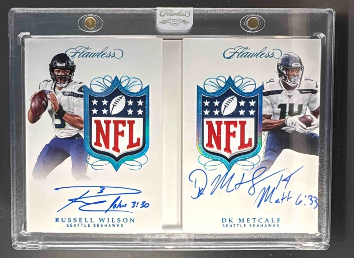 Panini Russell Wilson Autographed Football Trading Cards