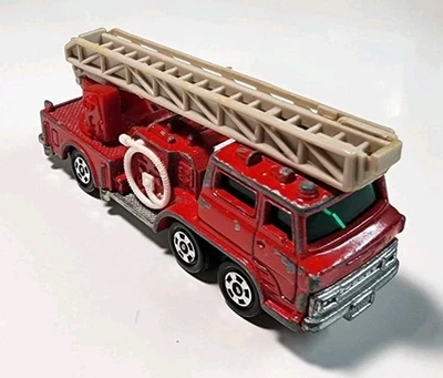 Vintage Tomica Tomy #29 Red HINO Fire Engine 1/125 Diecast Ladder Truck - Image 1 of 4