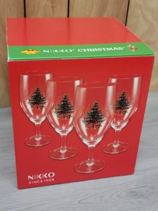 Juego de 4 vasos de bebidas con tallo de Navidad Nikko 16 oz árbol de Navidad  - Imagen 1 de 5