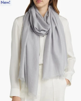 Bufanda con flecos envolventes de cachemir y seda Nordstrom, talla única, 28" x 80". Aplique gris Foto 1 de 4