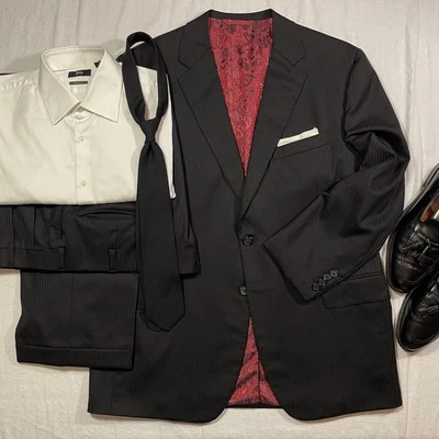 Oxxford Clothes Men’s 44R Black Striped Suit 40Wx29L High Rise Pleated Pants - Image 1 of 4