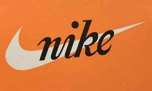 Nike Air Men's Sportswear T-Shirts Active Short Sleeve Graphic Tees - Select Any - Picture 1 of 66