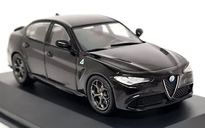 Solido 1/43 Alfa Romeo Giulia Quadrifoglio 2.9l Bi Turbo Black Diecast Model Car - Image 1 of 4