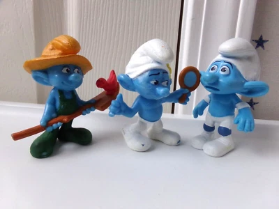 Lote 3 bonecos SMURFS McDonalds Happy Meal Panicky Farmer brinquedos 2011-2013 - Imagem 1 de 4