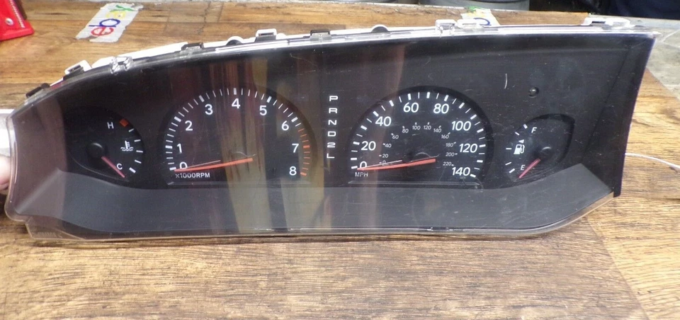 02-04 2002-2004 TOYOTA AVALON VELOCÍMETRO MEDIDOR DE RACIMO CON DISUASIÓN DE ROBO MPH  Foto 1 de 4