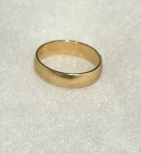10k Gold Filled ring Size 6.5 —Wedding Band—2.30 Grams- - Picture 1 of 8