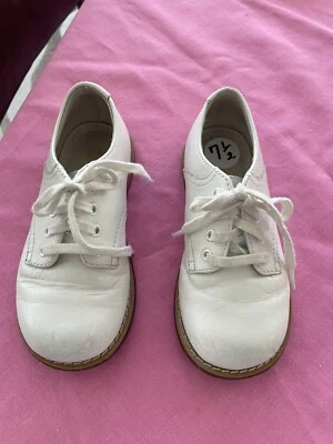 Willits White  Saddle Oxford Shoes Toddler Size 7.5D - Image 1 of 4