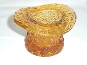 Vintage BOYD GLASS Amber Topper Hat DAISY Button? Honeycomb? PATTERN 2 1/4" tall - Picture 1 of 12