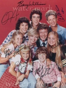 BRADY BUNCH AMERICAN SITCOM REPRINT SIGNED PHOTO SIZE 8"X11". - Picture 1 of 1