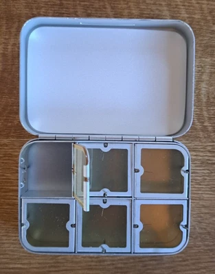 Neu! Jenzi Fliegenbox Aluminium Silber 9x6x2,4cm Fliegenschachtel Fliegendose - Bild 1 von 3