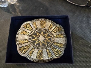 MONTANA SILVERSMITHS OVAL BELT BUCKLE GOLD SILVER BLACK 46771 - Picture 1 of 6