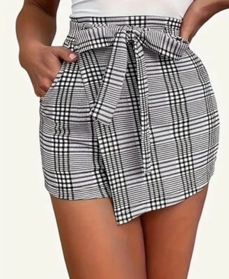 Woman’s Ladies black & White Check mini skort Summer size XXL 18 - Image 1 of 2
