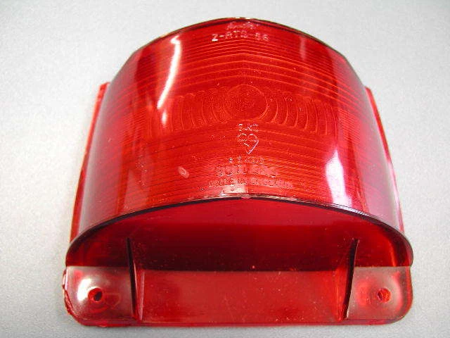 ЛИНЗА ЗАДНЕГО ФОНАРЯ FORD ZEPHYR MKII HIGHLINE  - Изображение 1 из 1