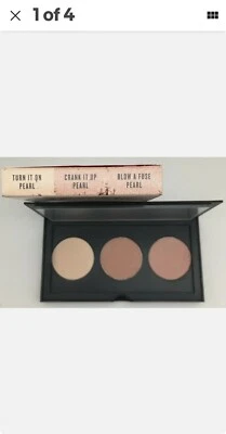 SMASHBOX TRAVEL SPOTLIGHT PALETTE HIGHLIGHTER TRIO - NEW IN BOX  - Image 1 of 3