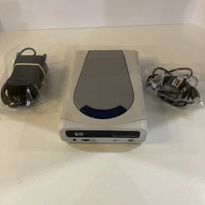 HP EXTERNO USB CD-WRITER/REWRITER SERIE 8200 HP 8220e con cables Cdrw - Imagen 1 de 6