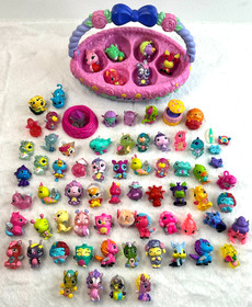 Hatchimals & Accessory Lot Of 60 Colleggtibles Mixed Figures Various Seasons  T2