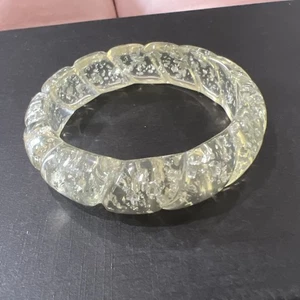 Vintage Bangle Clear Lucite Plastic Braceket 2.75 In Diameter - Picture 1 of 17