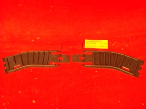 NVA Gehäuseschutz DF 7x40 Schutzgummis (re+li) + 2 x Metallstifte, unbenutzt - Bild 1 von 6