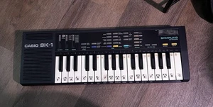 Casio SK-1 Portable 32 Key Sampling Keyboard TESTED - No Power Supply Included - Picture 1 of 4