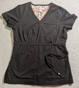 Koi Women`s Solid Black Short Sleeve V Neck Medical Scrub Top / Size XS - Picture 1 of 8
