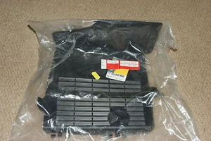 RENAULT MEGANE MK I INTERIOR BOOT TRIM  LEFT GENUINE NEW 7700433852 - Picture 1 of 1