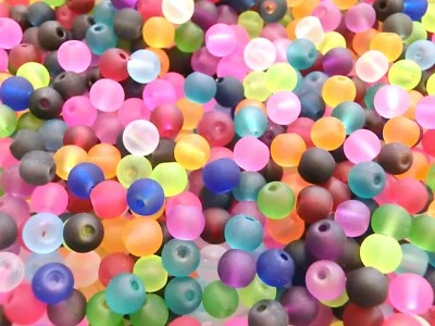 900 gefrostete Glasperlen matt rund 6mm Mix bunt auffädeln 18 Farben Bastelset - Bild 1 von 4