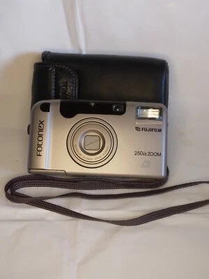 Camera Fujifilm FOTONEX 250ix ZOOM Advanced Photo System (APS) Camera With Case - Image 1 of 4